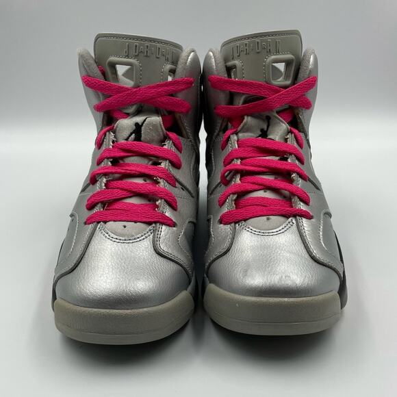 Jordan 6 Retro Valentine’s Day 2014 Basketball Shoes 543390-003 Women’s Sz 6.5 - Picture 2 of 11